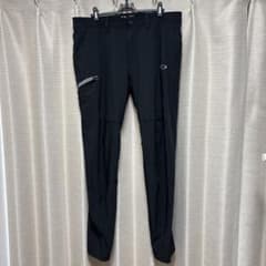 人気　オークリー ゴルフ　ストレッチ　パンツ　ブラック　サイズ36（X L相当） 人気 オークリー ゴルフ ストレッチ パンツ ブラック サイズ36（X L