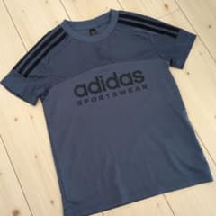 adidas スポーツウェア Tシャツのサムネイル