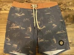 クイックシルバー　Quicksilver サーフパンツ　水着のサムネイル