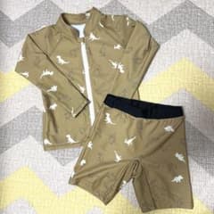 アンパサンド⭐︎恐竜　ラッシュガード　パンツ　セットのサムネイル