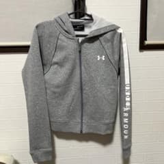 アンダーアーマー　パーカーのサムネイル