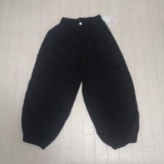 バルーンパンツ　黒　新品未使用のサムネイル