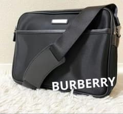BURBERSY　バーバリーショルダーバック　ノバチェック柄　黒のサムネイル