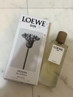 LOEWE 001 WOMAN Eau de Parfum 50mlのサムネイル