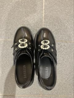 BUBBLES 厚底 ビジュー ローファー ブラック38のサムネイル