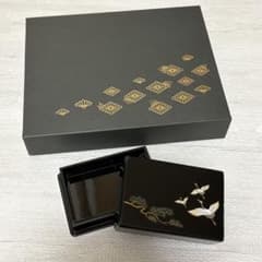 漆器 名刺入れ 鶴 松柄 黒塗り　限定品のサムネイル