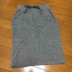 ユニクロ スウェットスカートのサムネイル