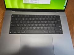 Macbook pro 16inch 1TB 16GB m2 pro USKeyのサムネイル