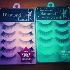 つけまつげのサムネイル