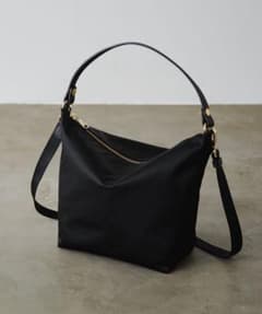 ほぼ未使用ラシット今期軽量ロングセラーシンプル2wayショルダーバッグ ほぼ未使用ラシット今期軽量ロングセラーシンプル2wayショルダーバッグ