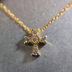 ネックレス K18 YG クロス ハート ダイヤモンド計0.16ct 3.12g - メルカリ