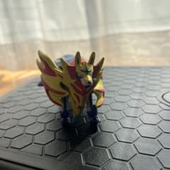 ザシアン フィギュア 約10cmのサムネイル