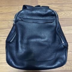 ペッレモルビダ リュック 黒 シュリンクレザー 本革 A4可能  希少のサムネイル