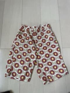 美品 チャオパニック 花柄 ハーフパンツ 110のサムネイル