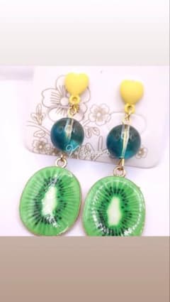 エビアンアクセサリーのサムネイル