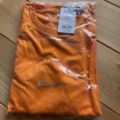 phiten オレンジ色 シャツ 4Lサイズのサムネイル
