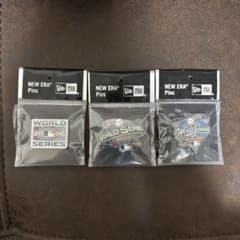 NEW ERA ピンバッジ 3個セットのサムネイル
