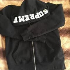 supreme パーカー Sサイズのサムネイル