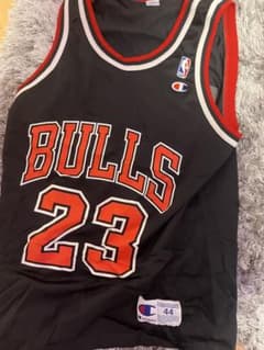 シカゴ・ブルズ JORDAN 23 ジャージ サイズ44のサムネイル
