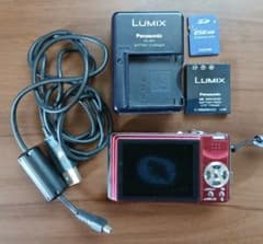 Panasonic Lumix FX7 レッド本体と付属品(充電器バッテリー他) - メルカリ