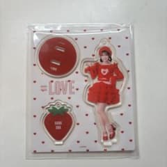=LOVE 大場花菜 アクリルスタンド バラ⭕️ LOVE 大場花菜 アクリルスタンド - メルカリ