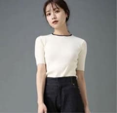 【新品未使用】L'Or   ロル　Bicolor Rib Knit  ホワイトのサムネイル