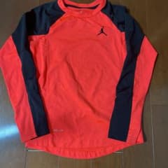 NIKEジョーダンのロングTシャツのサムネイル