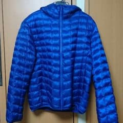IWA.B様専用  UNIQLO 青色フード付きブルゾンのサムネイル