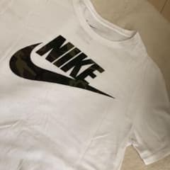 NIKE ナイキ Tシャツのサムネイル