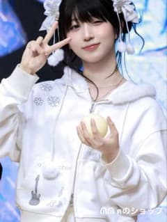 HUGYOURSKIN パーカー ホワイト 人気 - メルカリ