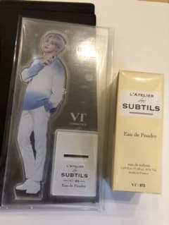 BTS 香水　アクリルスタンドのサムネイル