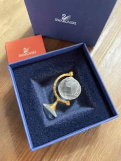 スワロフスキー　地球儀　置物　廃盤　美品　ゴールド スワロフスキー 地球儀 置物 廃盤 美品 ゴールド - メルカリ