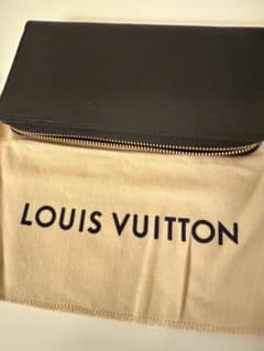 LOUIS VUITTON エピレザー ブラック フラグメントケースのサムネイル
