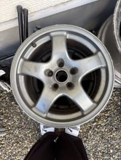 NISSAN スカイライン r32純正 16インチ ホイール 6本のサムネイル