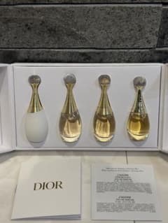 DIOR ディオール ノベルティJ'adore ジャドール香水4本セット - メルカリ