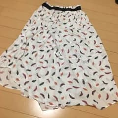 スカートのサムネイル