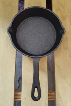 SKILLET スキレット 鋳鉄製 アウトドア調理器具のサムネイル