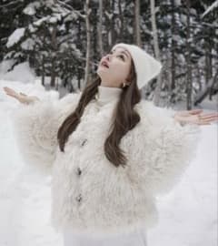 新品】THE TOE WHITE FUR COAT Sサイズ - メルカリ