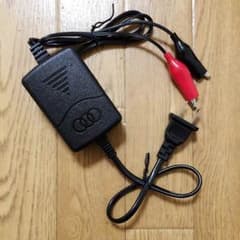 12Vバッテリー充電器 車やバイクなどに使えます！のサムネイル