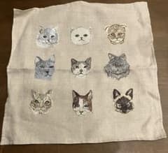 コーラルアンドタスク クッションカバー 40x40キャット柄 - メルカリ