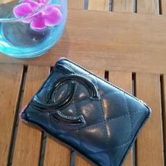 シャネルガードcase香水も付いて！のサムネイル