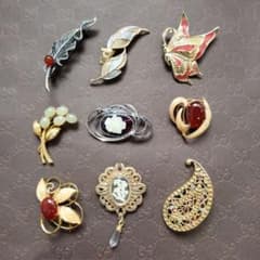 値下げ)ヴィンテージ　レトロ　ブローチまとめ売り 昭和レトロ ブローチ まとめ売り 花 - メルカリ