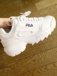美品❤︎FILA スニーカーのサムネイル