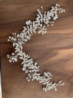 ヘアアクセサリー　結婚式　ウェディングアクセサリーのサムネイル