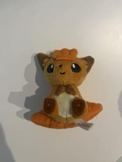 ポケモン ロコン ぬいぐるみのサムネイル