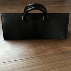 LOUIS VUITTON ルイヴィトン エピ サック トリアングル - メルカリ