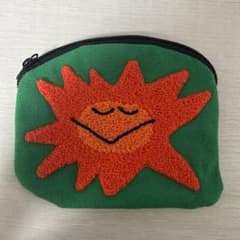 Daisuke Kondo もこもこポーチ　太陽のサムネイル