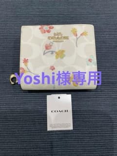 COACH コーチ 財布 新品 未使用品 2つ折 花柄 シグネチャー柄のサムネイル