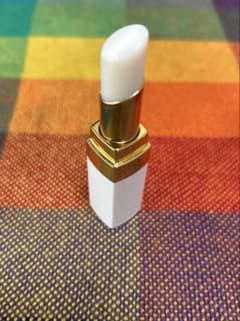CHANEL ルージュ ココ ボーム 912 リップクリームのサムネイル