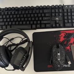 メカニカルキーボードとゲーミングセットのサムネイル